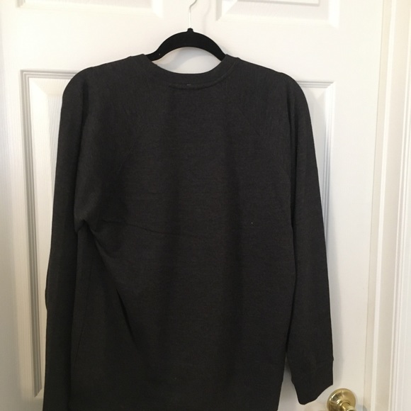 Woman’s Sweat shirt, Med, Tractor Supply - Picture 3 of 4